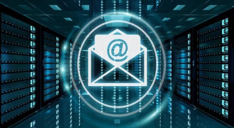 Installation de serveur de messagerie privé personnalisé